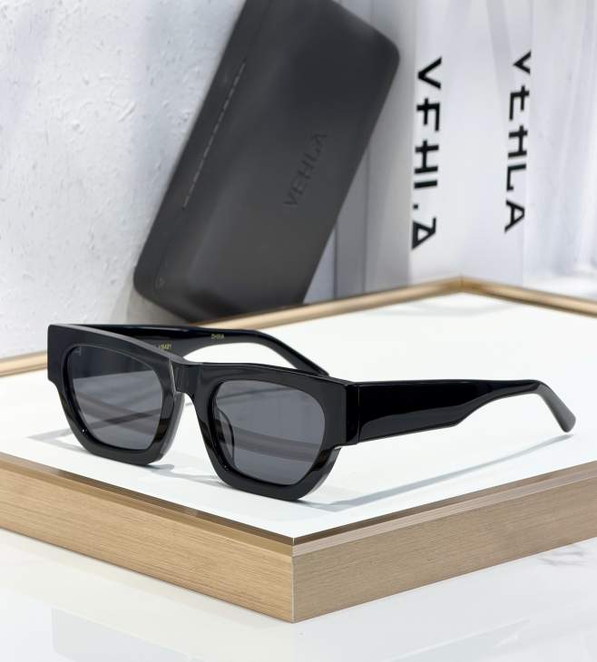 Picture of Vehla Sunglasses _SKUfw76009495fw